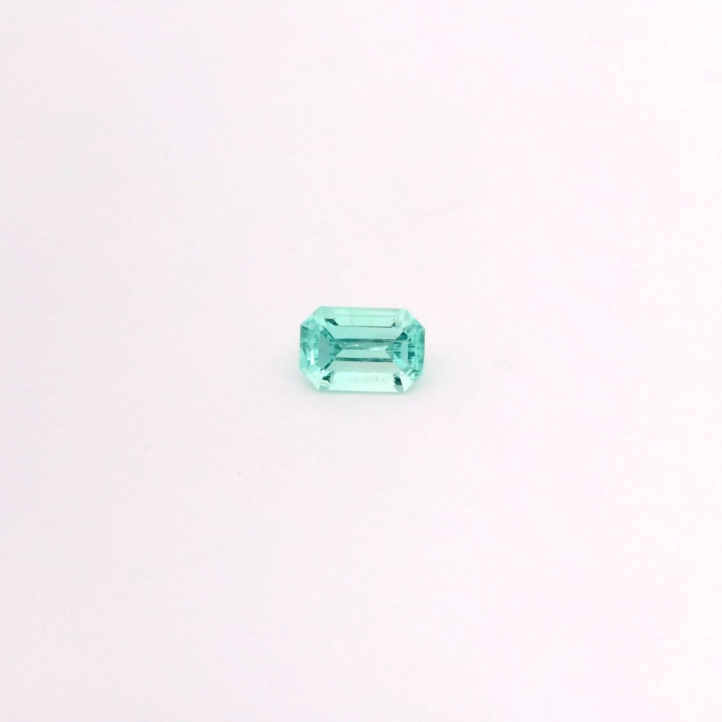 Émeraude Russie 5.8 x 3.9 mm - 0.48 carat