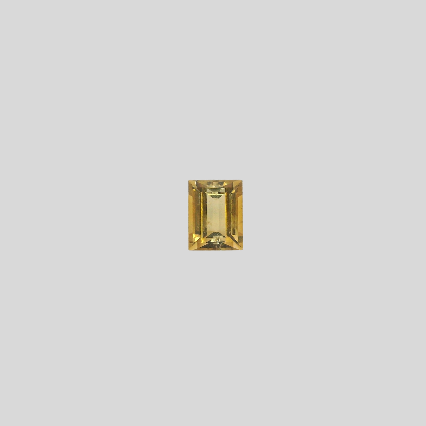 image de face tourmaline rectangulaire jaune 0;92 carat pierreries gemmes france