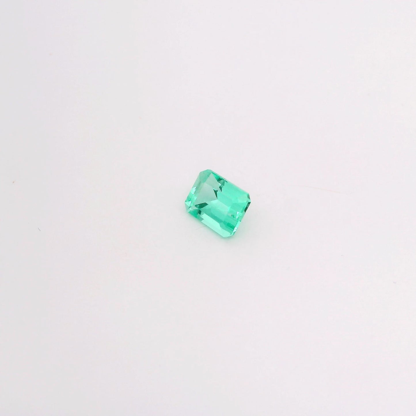 Émeraude Russie 0.99 carat