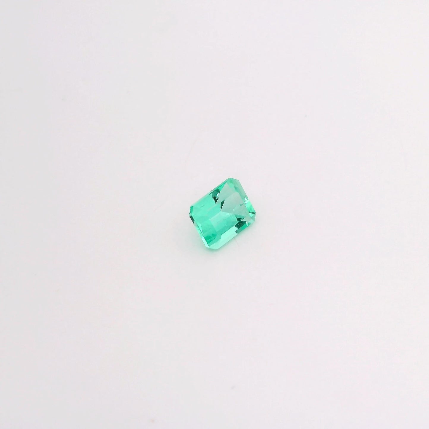 Émeraude Russie 0.99 carat
