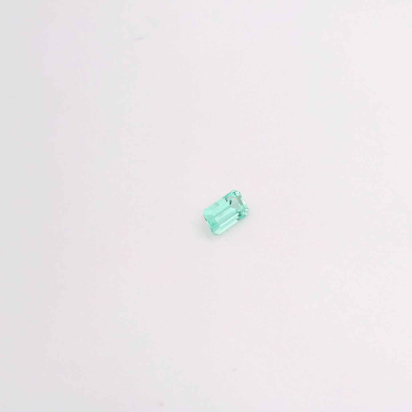 Émeraude Russie 5x3 mm - 0.29 carat