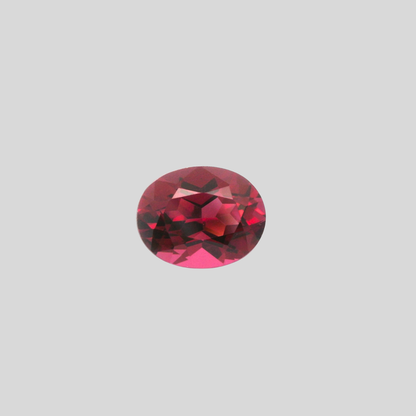 vue de face grenat rhodolite rose rouge taille ovale, provenance malawi, pierreries gemmes france