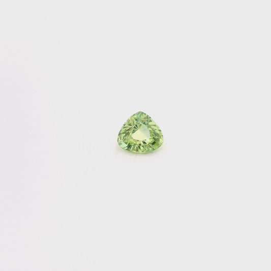 Saphir Vert Jaune 0.47 carat