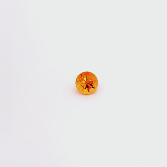 video d'un grenat spéssartite pierreries gemmes france