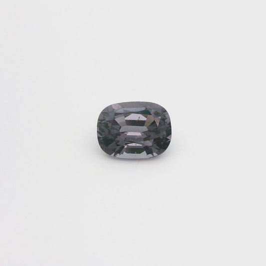 Spinelle Gris 2.60 carats