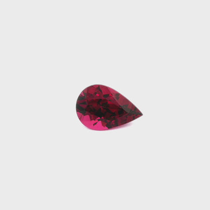 video de grenat rhodolite poire 2.66 carats, Malawi, pierreries gemmes france