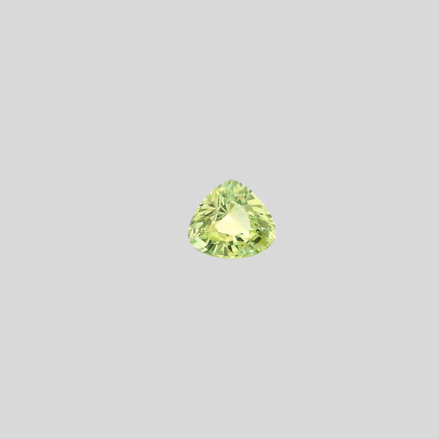 Saphir Vert Jaune 0.47 carat