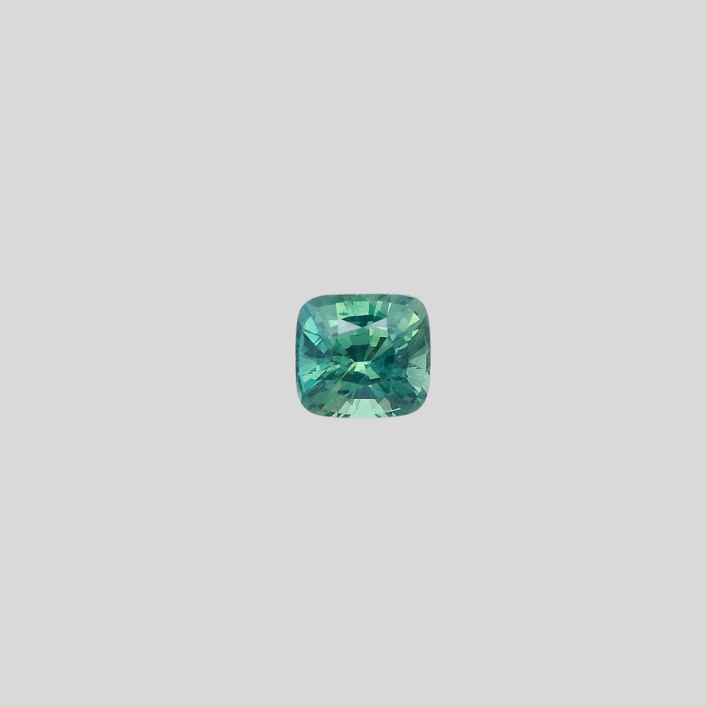Saphir Teal 0.72 carat - 5.03 x 4.61 mm