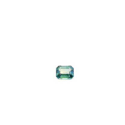 vue de face sur le fond blanc spahir teal vert bleu 