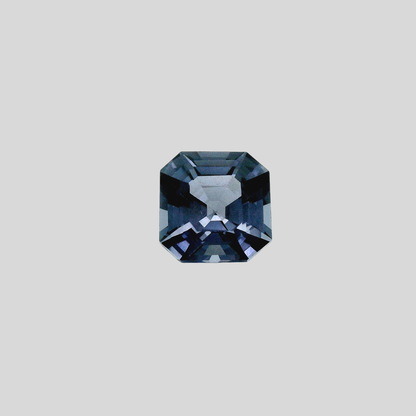 Spinelle gris 1.47 carat