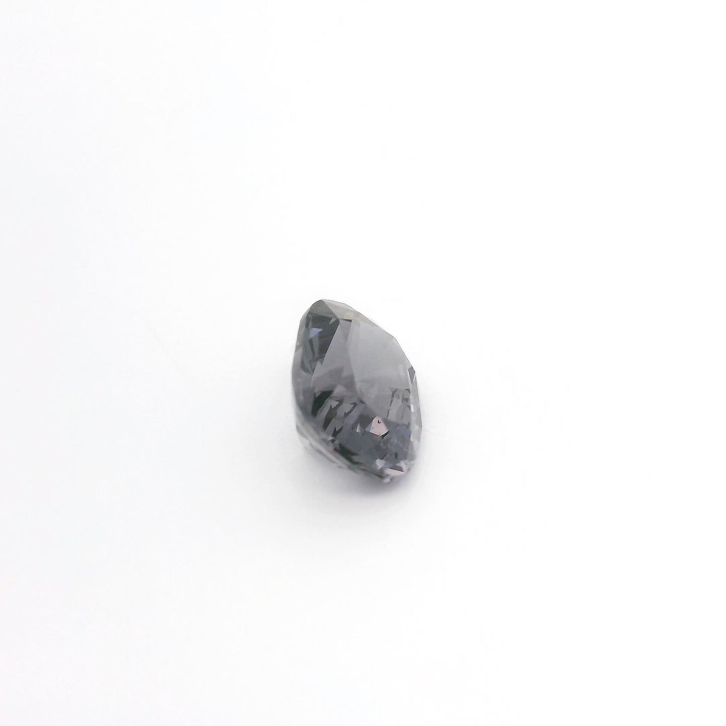 Spinelle Gris 2.60 carats